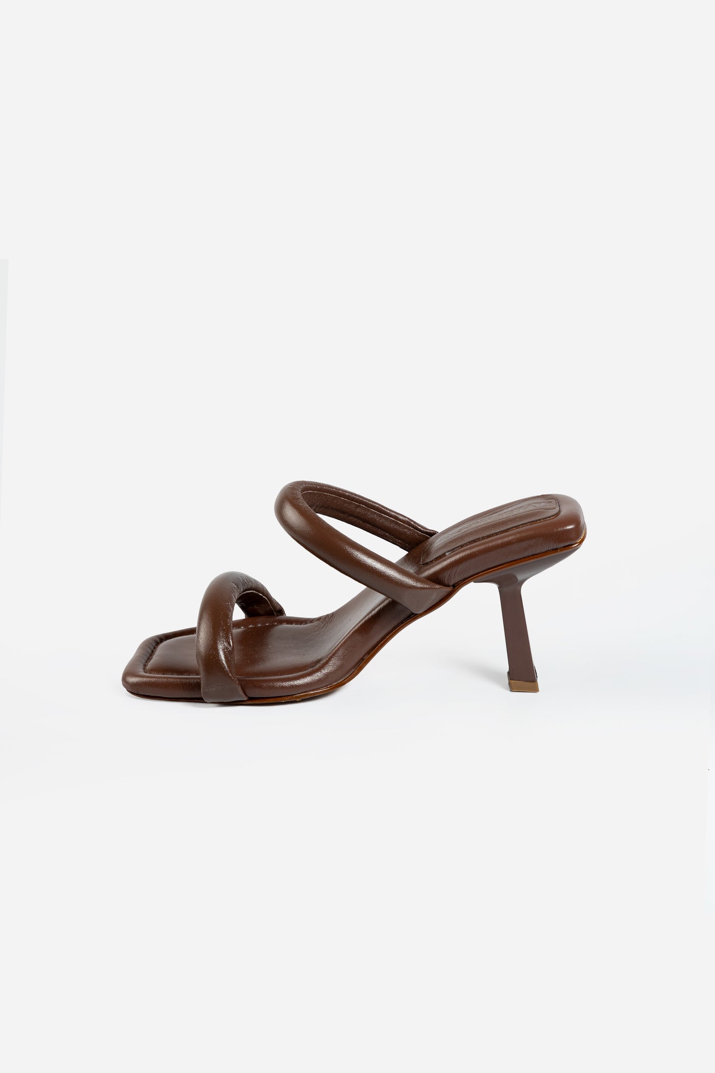 LA PIEZA POLA