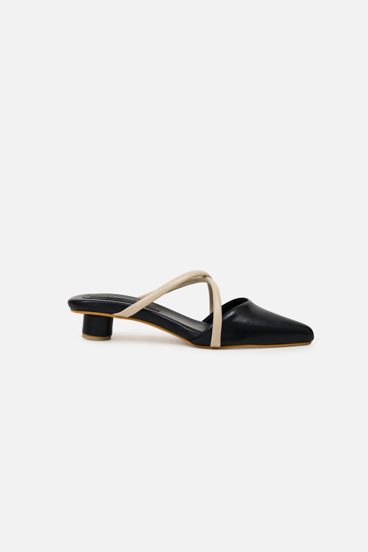 Uwanda Slim Negro x Hueso